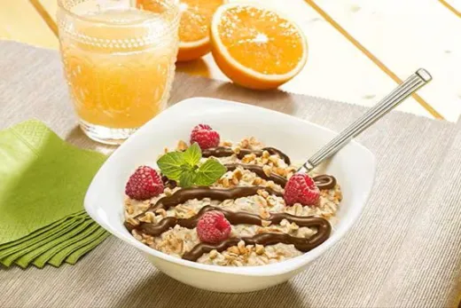 Овсянка с Nutella®, ореховой пастой и фруктами